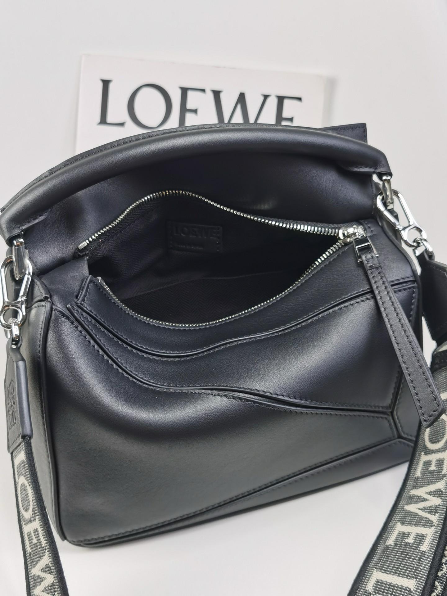 LOEWE Bag 3 LOEWE Bag - Image 3